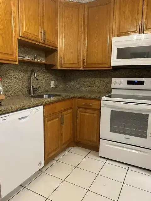 4411 TREVI Court # 305, Lake Worth FL 33467 photo 2