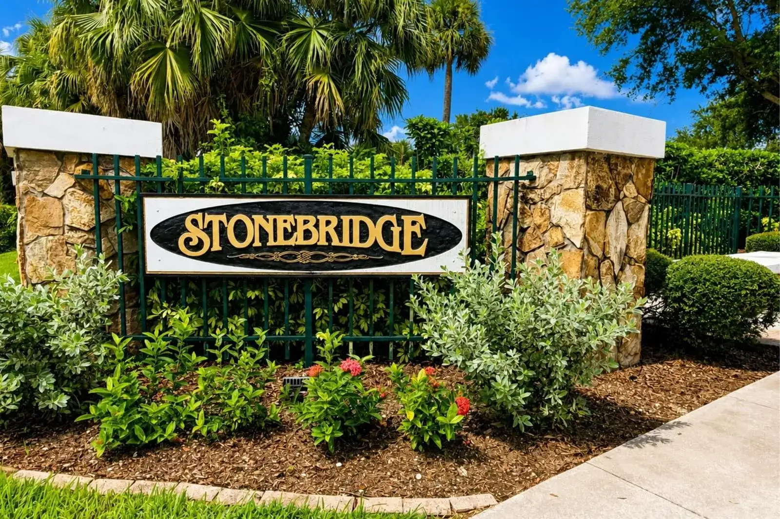 240 53RD Circle, Vero Beach FL 32968 photo 2