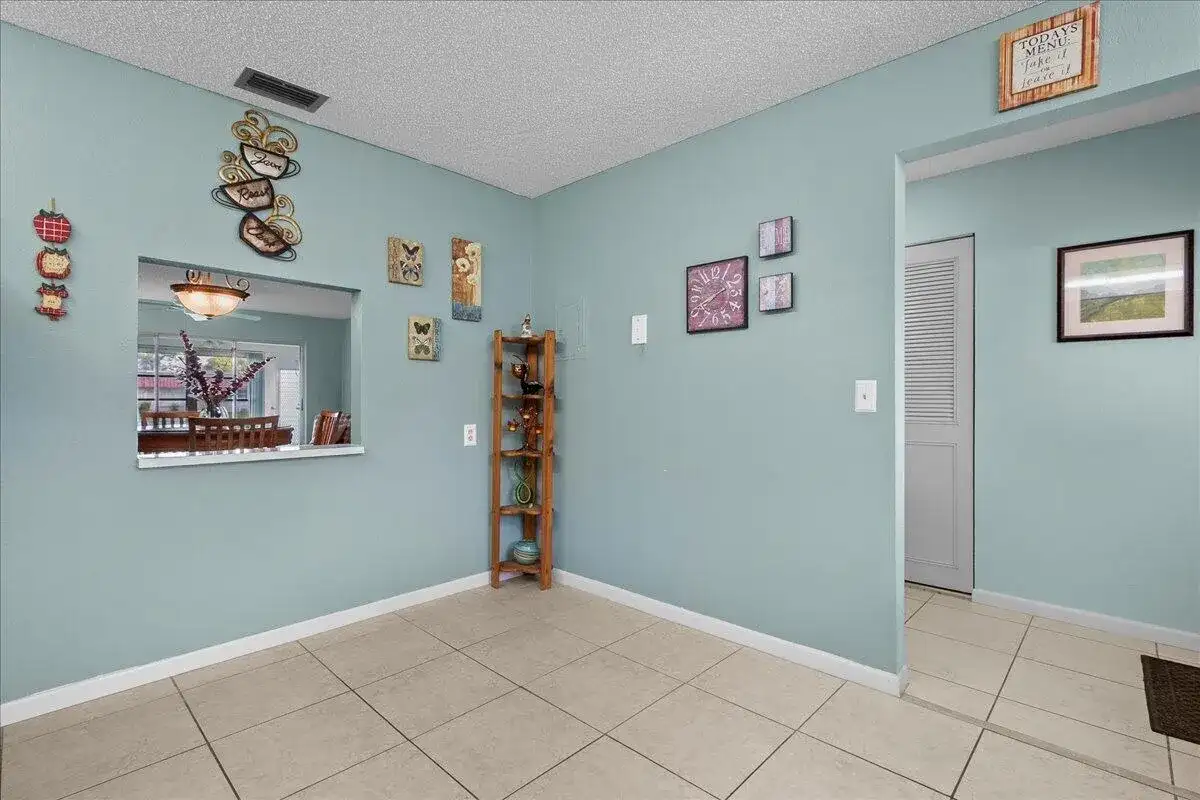 892 WORCESTER Lane # B, Lake Worth FL 33467 photo 4