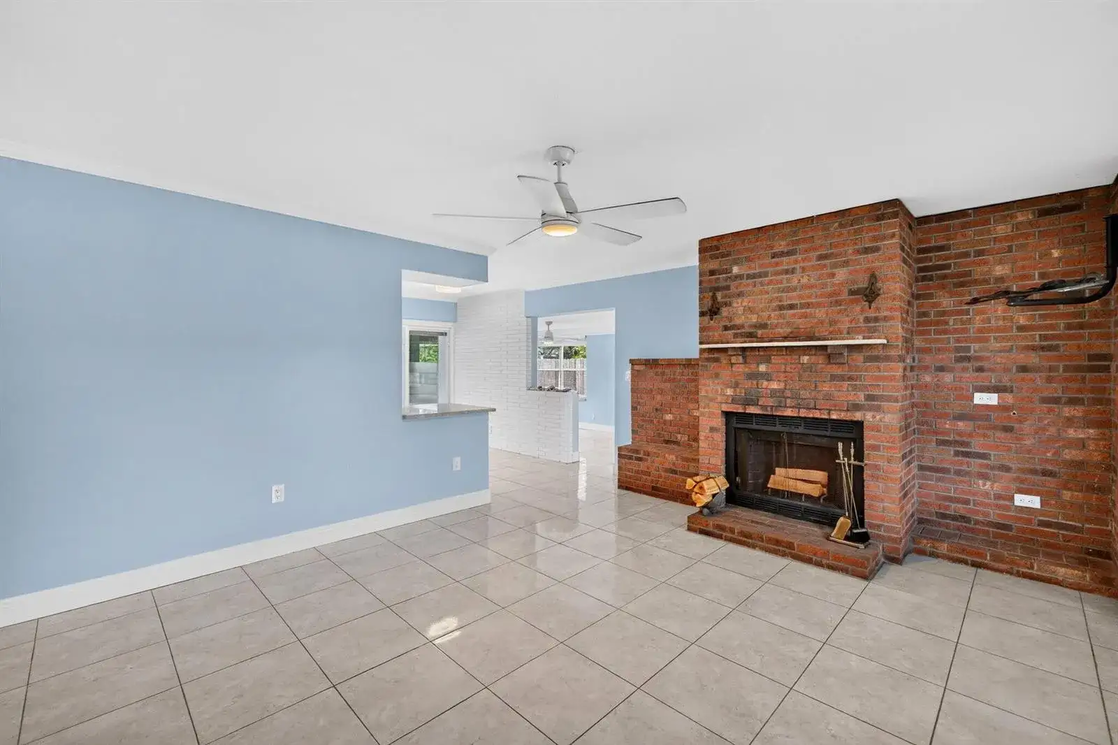 1873 SW 28TH Terrace, Fort Lauderdale FL 33312 photo 4