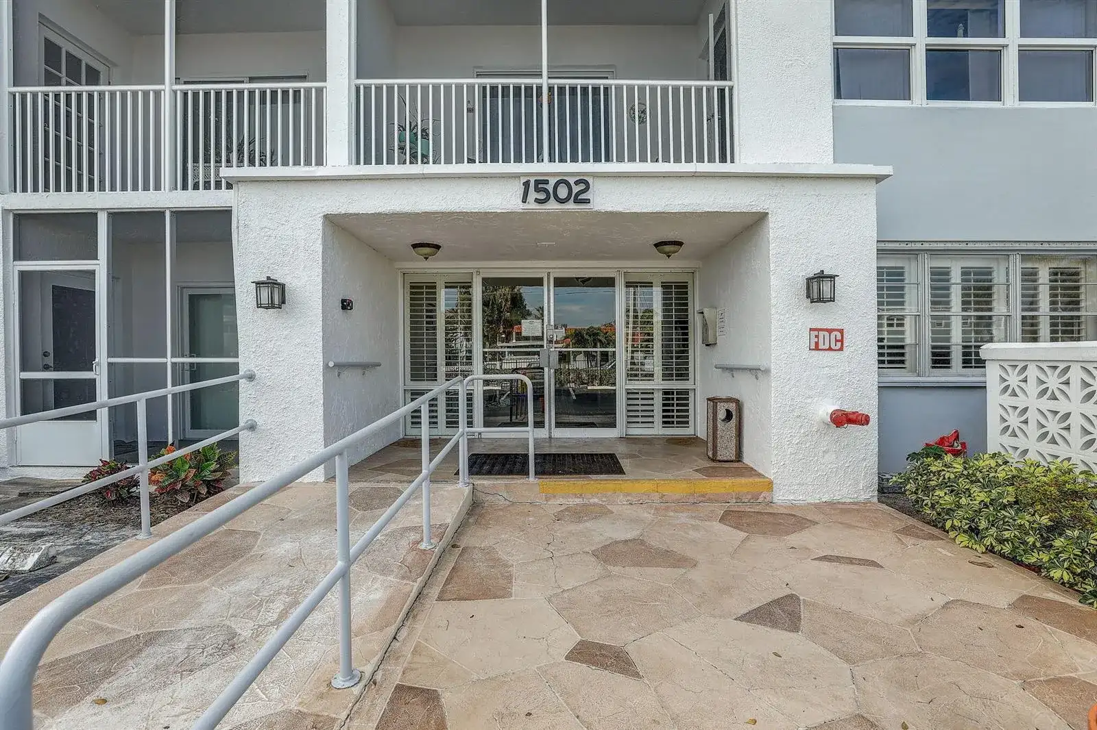 1502 S Lakeside Drive # 401, FL 33460 photo 4