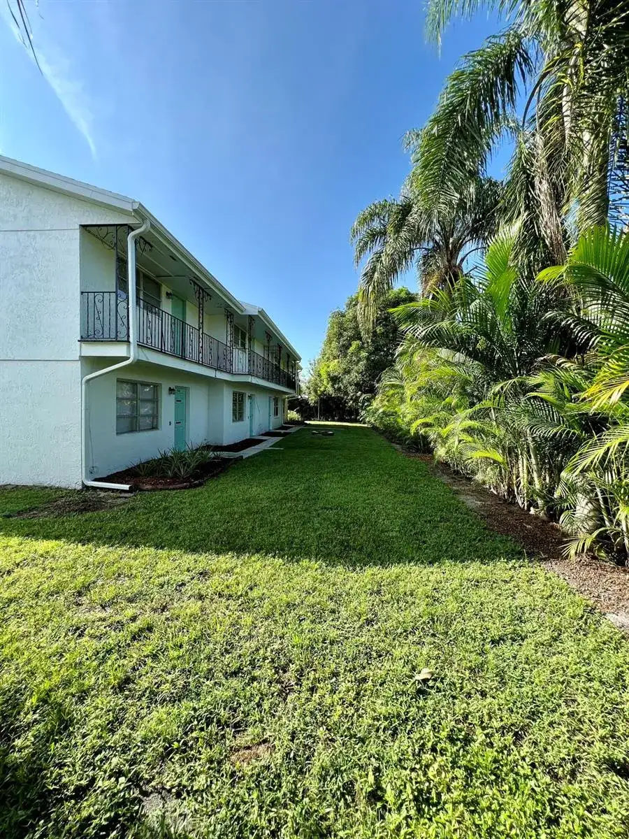 2829 SW CORNELL Avenue, Palm City FL 34990 photo 3