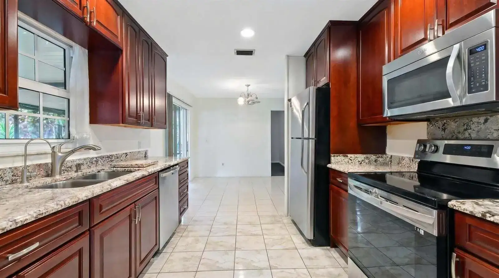 428 ALEMEDA Drive, Palm Springs FL 33461 photo 3