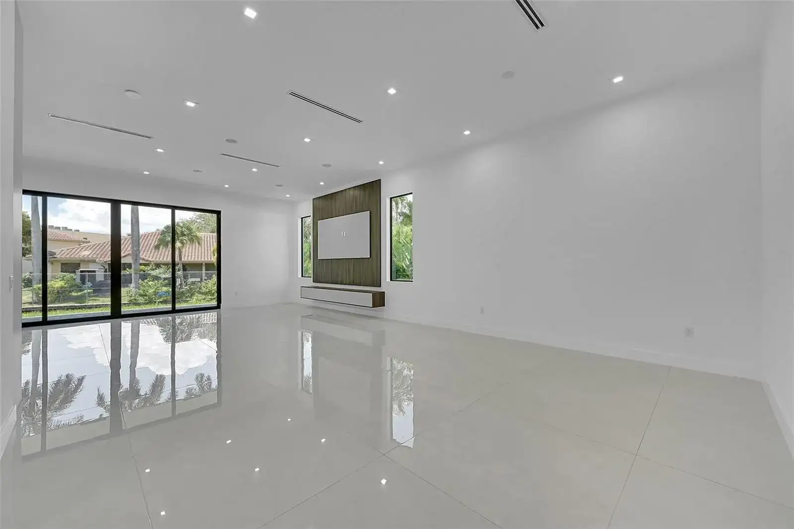 656 NW 21st Street, Fort Lauderdale FL 33311 photo 3