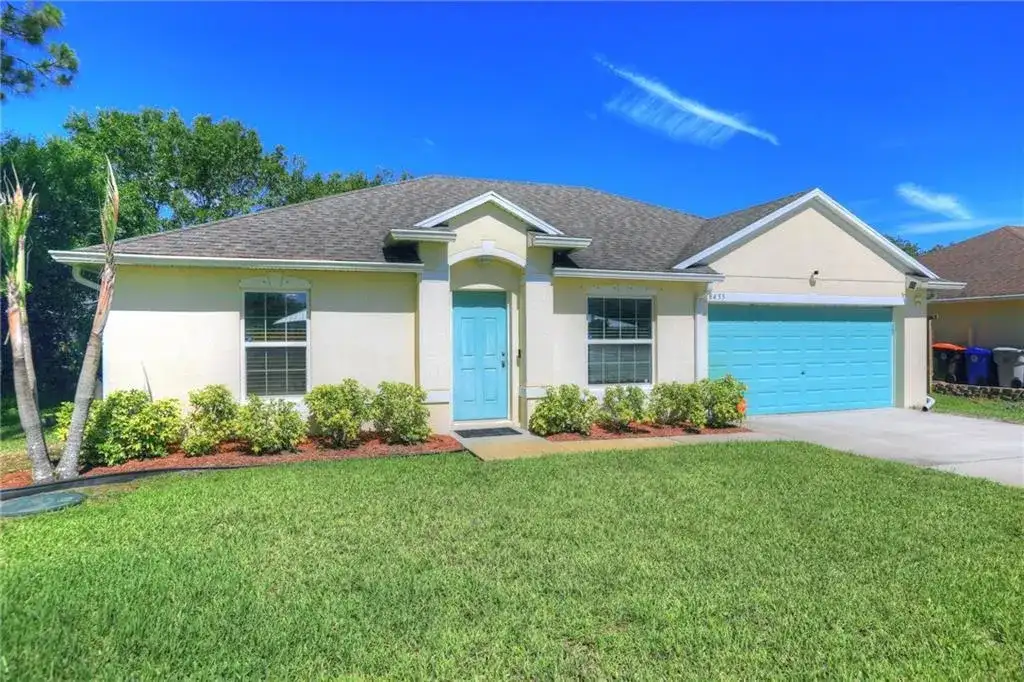 8455 105th Avenue, Vero Beach FL 32967 photo 2