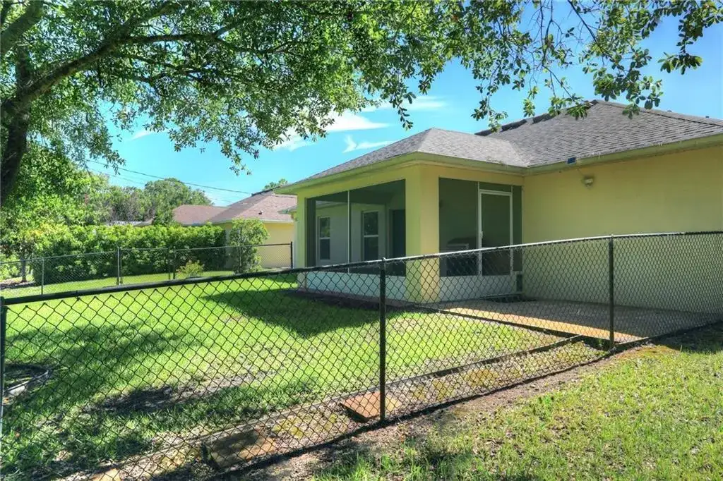8455 105th Avenue, Vero Beach FL 32967 photo 3