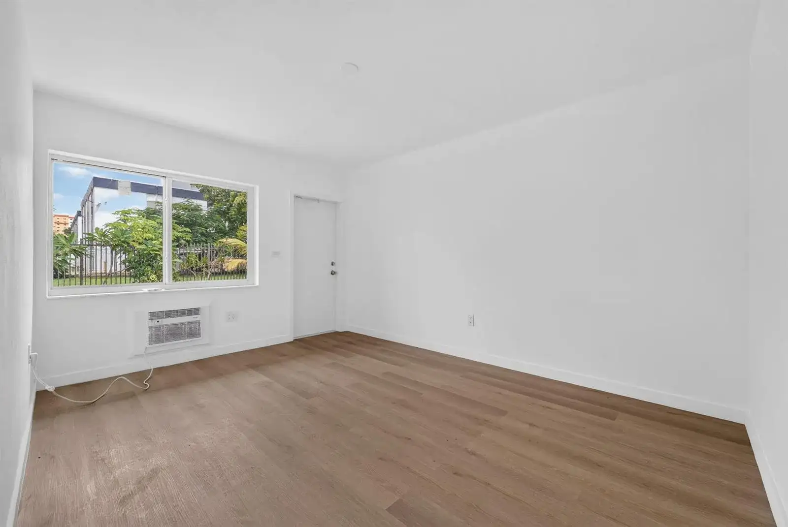 60 NW 79TH Street # 19, Miami FL 33150 photo 2