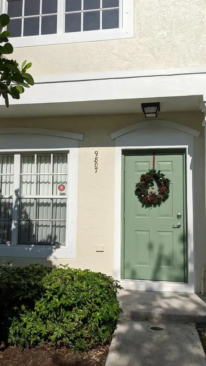 9807 NW 57 Manor, Coral Springs FL 33076 photo 5
