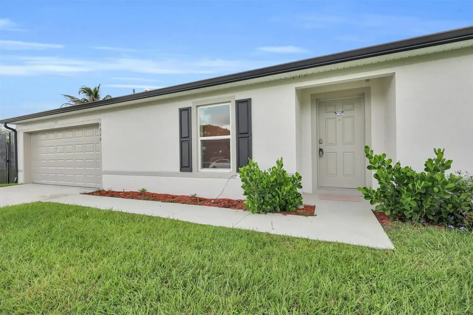 4310 SW Jaunt Road, Port St. Lucie FL 34953 photo 2