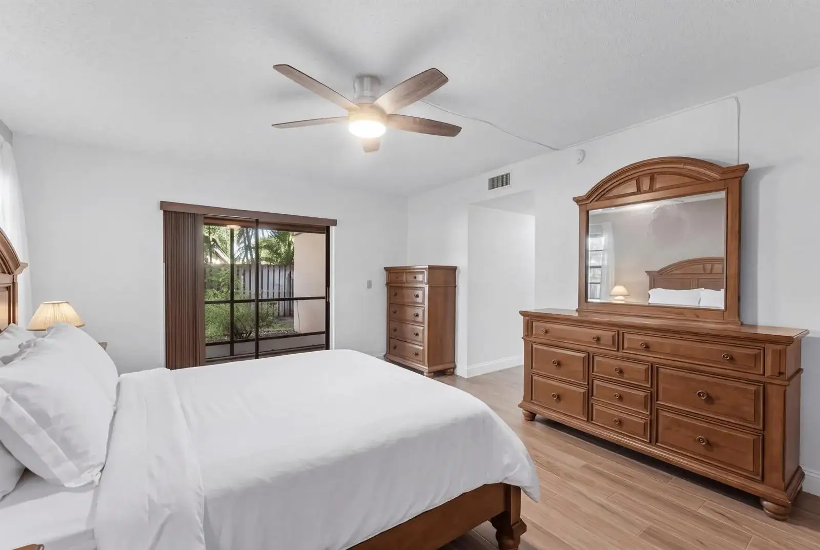 1611 Cabot Lane # 3, Wellington FL 33414 photo 2