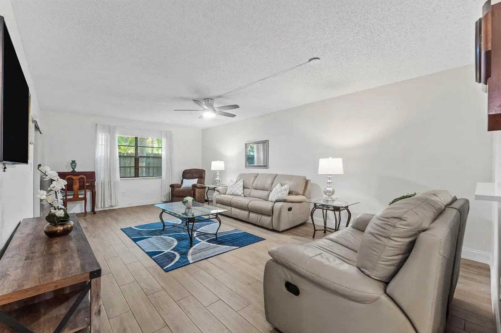 1611 Cabot Lane # 3, Wellington FL 33414 photo 3