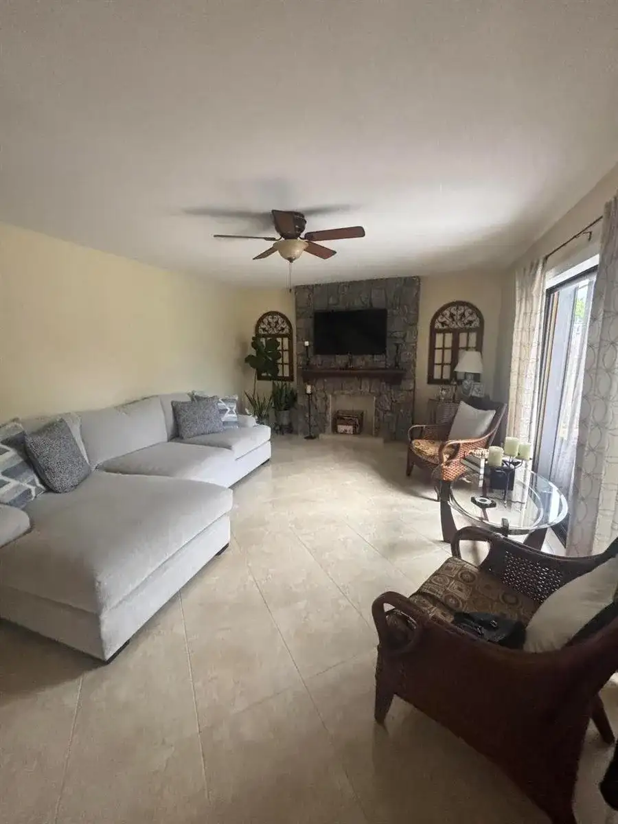113 W LAKE ARBOR Drive, Palm Springs FL 33461 photo 5