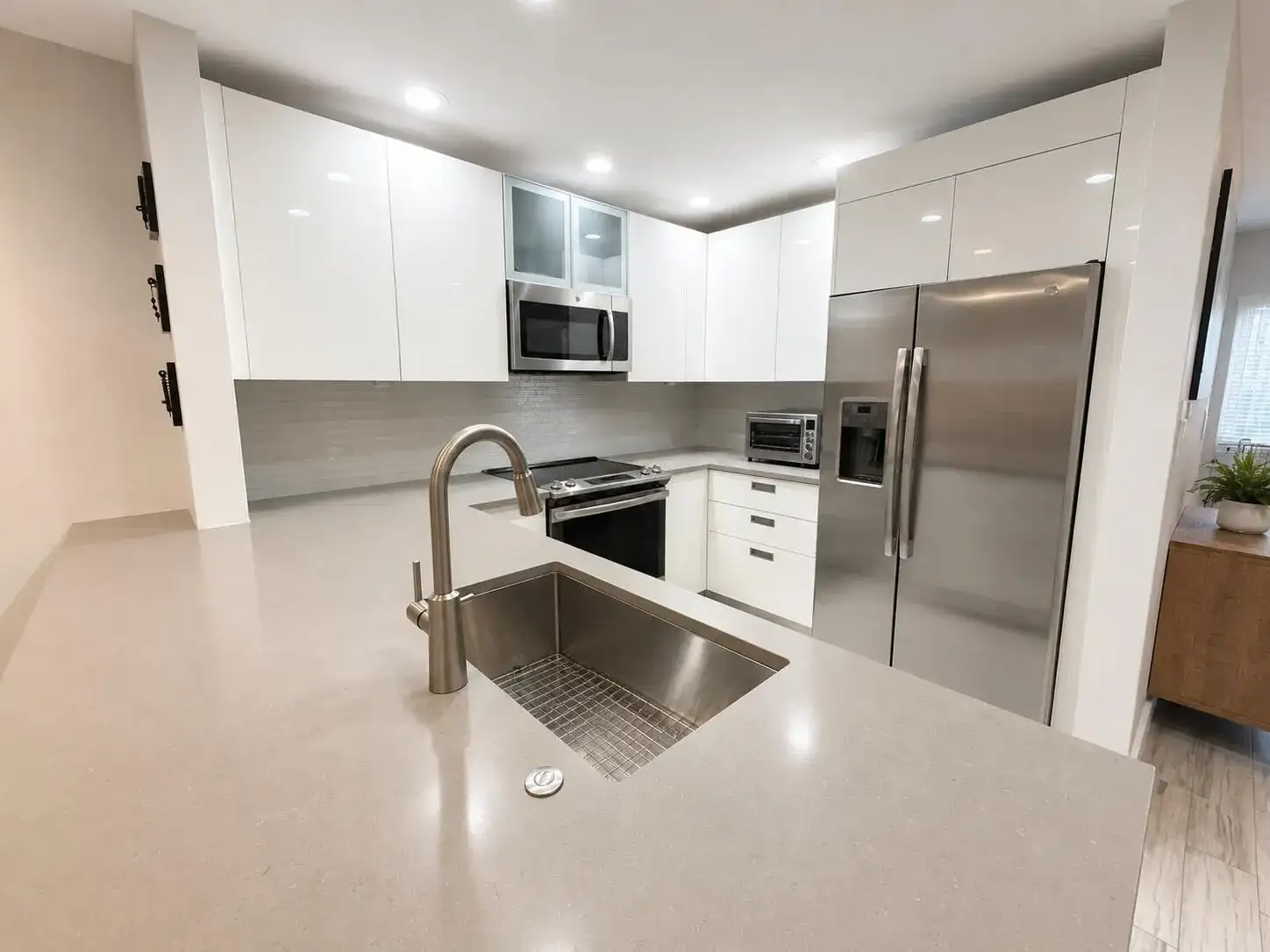 3900 NE 18TH Avenue # 21E, Oakland Park FL 33334 photo 4