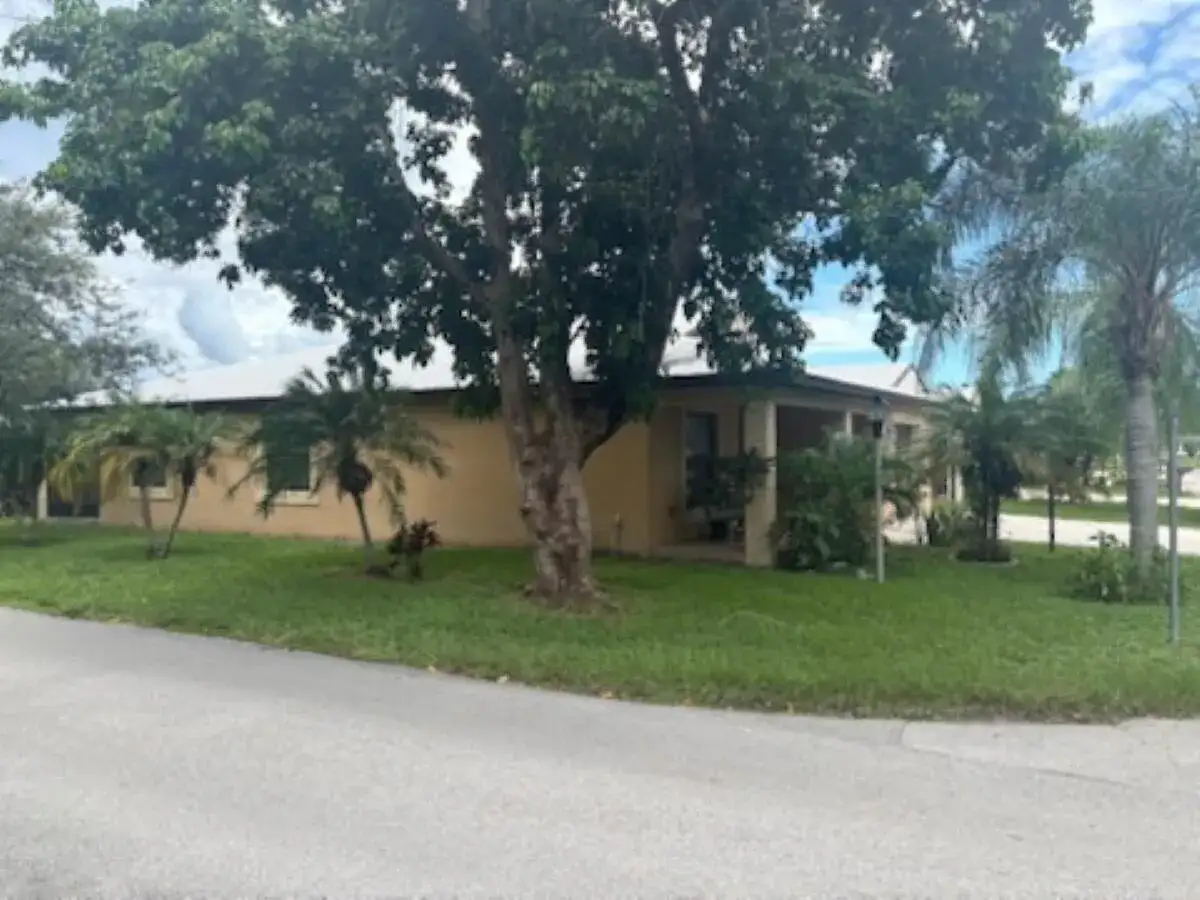 1 Barcelona Lane, Port St. Lucie FL 34952 photo 4