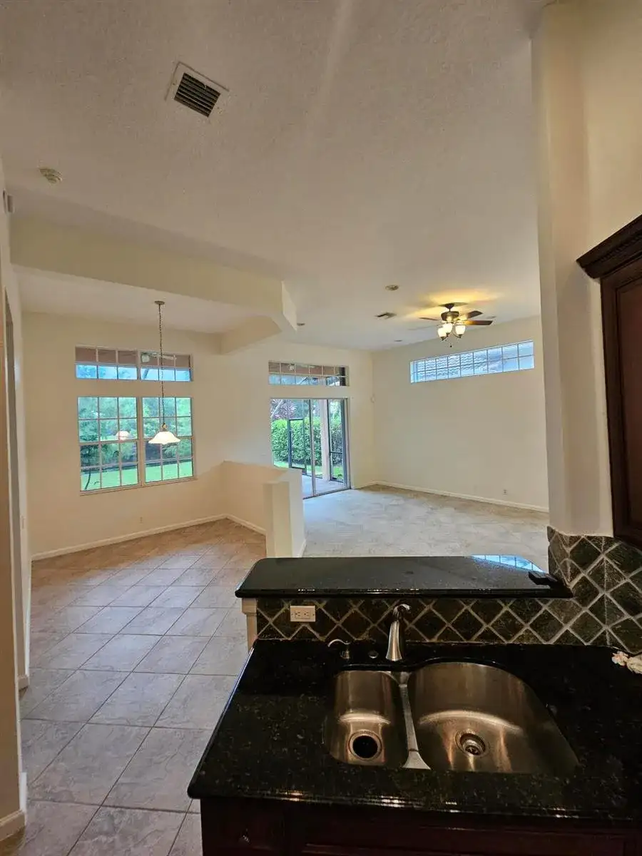 121 PALMFIELD Way, Jupiter FL 33458 photo 5