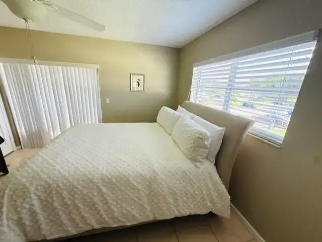 140 Salisbury F, West Palm Beach FL 33417 photo 5