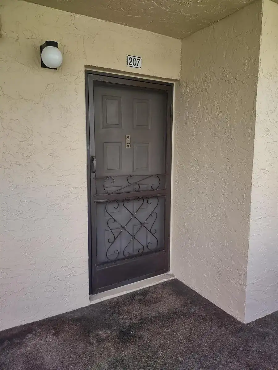 3212 STRAWFLOWER Way # 207, Lake Worth FL 33467 photo 2