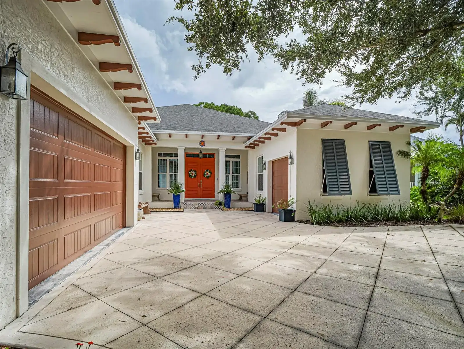 934 CAROLINA Circle SW, Vero Beach FL 32962 photo 2