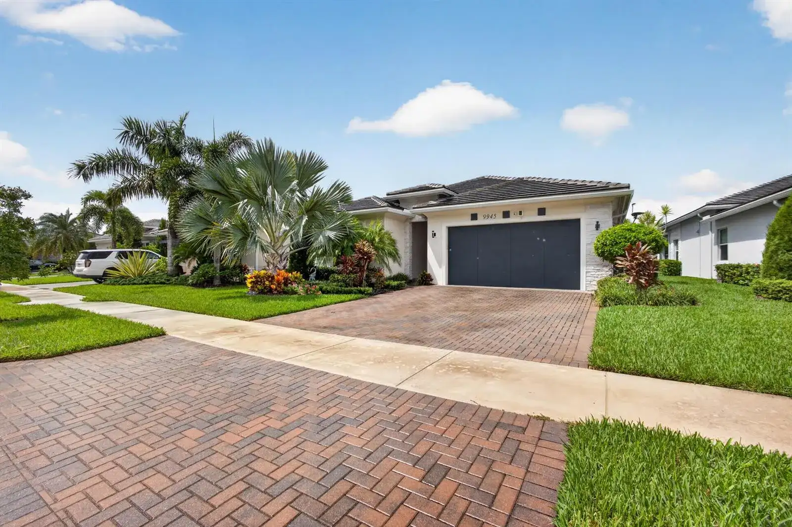 9945 Regency Way, Palm Beach Gardens FL 33412 photo 2