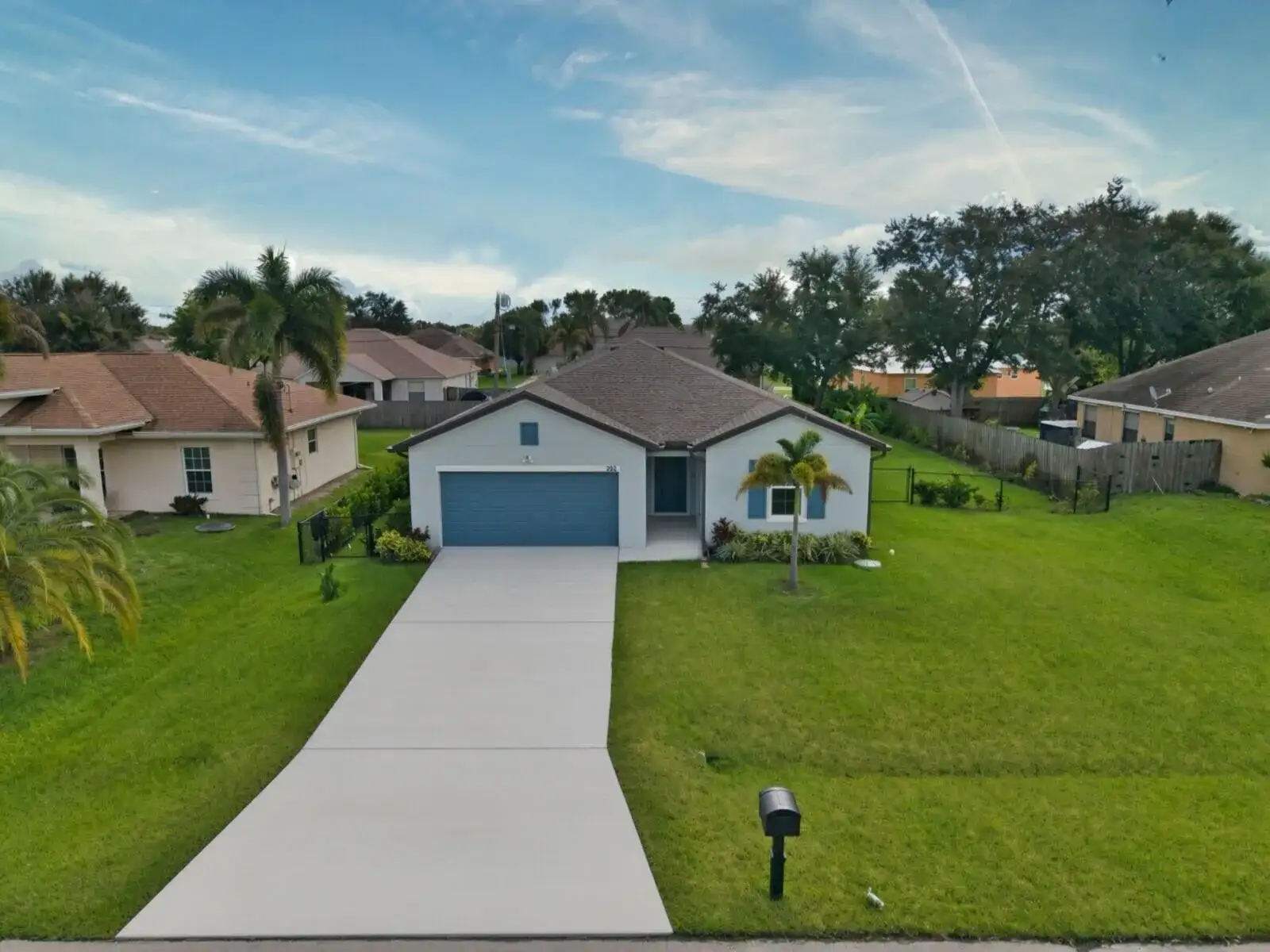 226 SW MILBURN Circle, Port St. Lucie FL 34953 photo 2