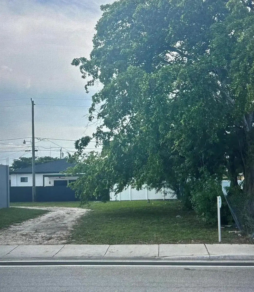 6501 PEMBROKE Road, Hollywood FL 33023 photo 2
