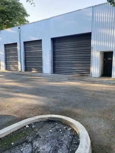 9880 Pines Boulevard, Hollywood FL 33025 photo 5