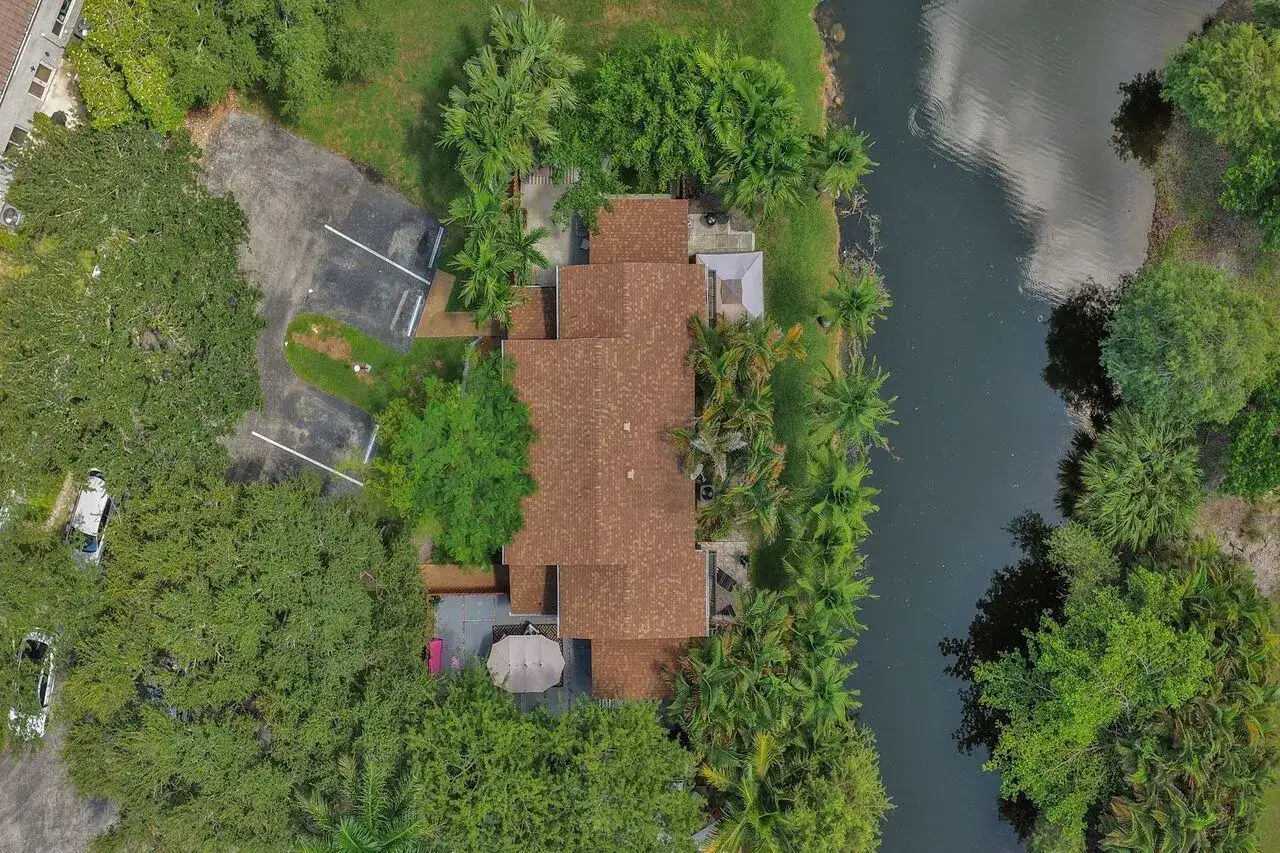 734 NW 132nd Terrace, Plantation FL 33325 photo 2