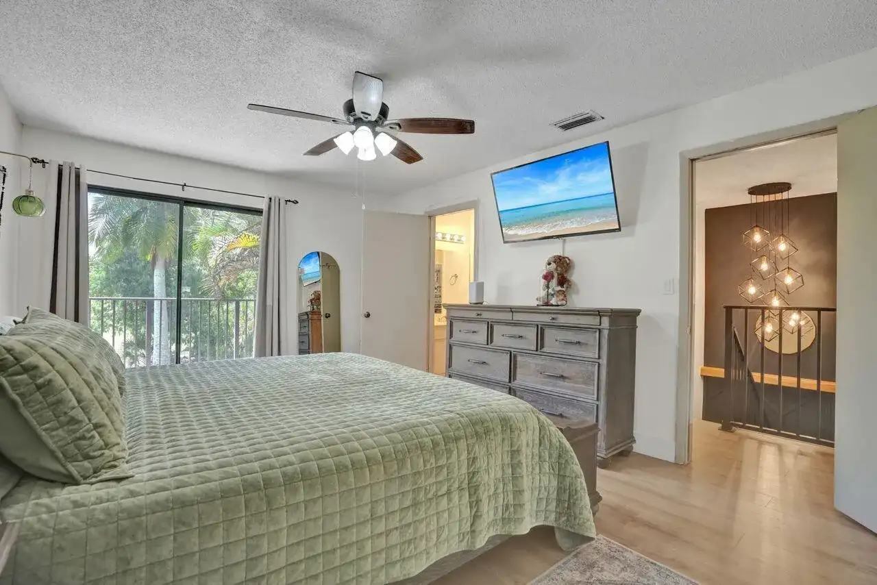 734 NW 132nd Terrace, Plantation FL 33325 photo 4