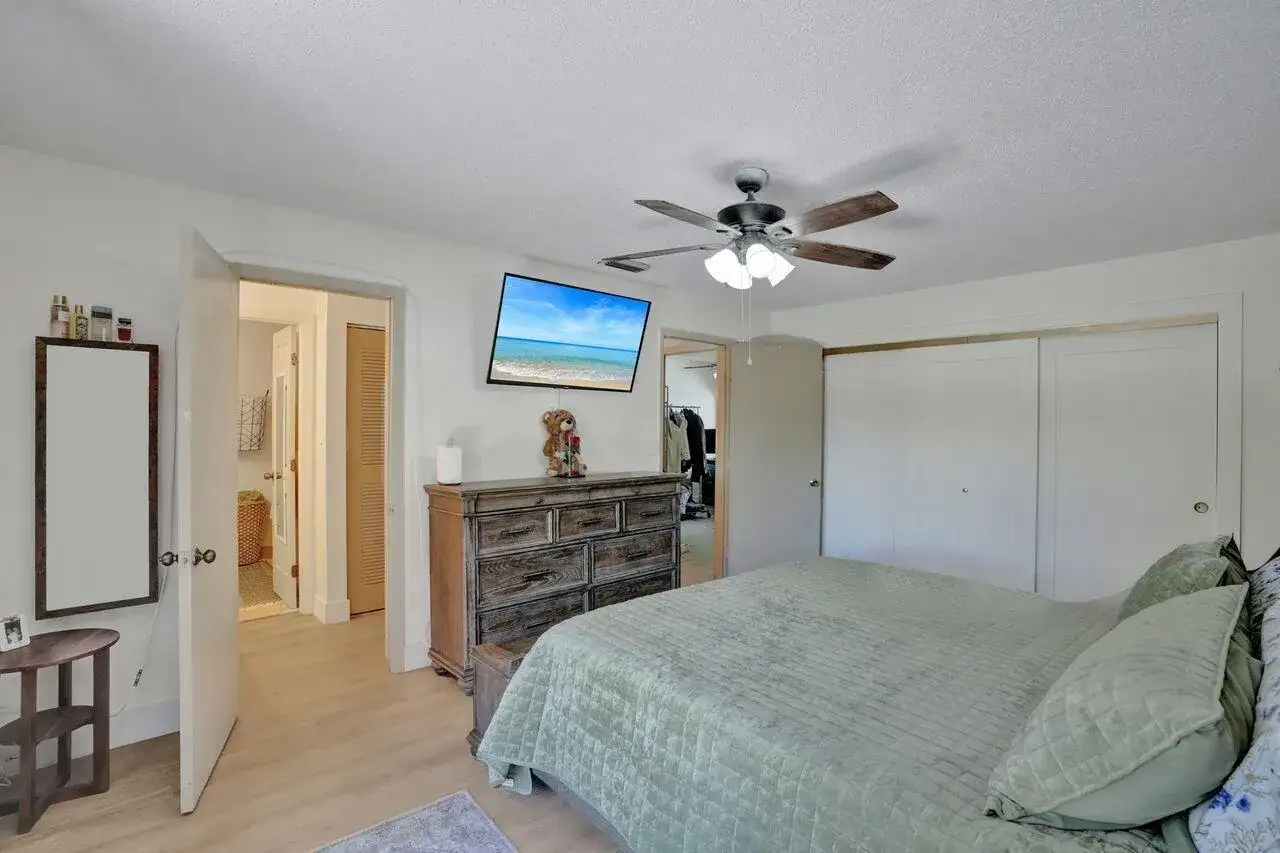 734 NW 132nd Terrace, Plantation FL 33325 photo 5