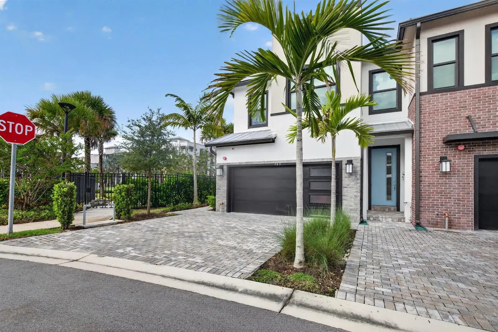 765 NW 84TH Terrace, Plantation FL 33324 photo 2