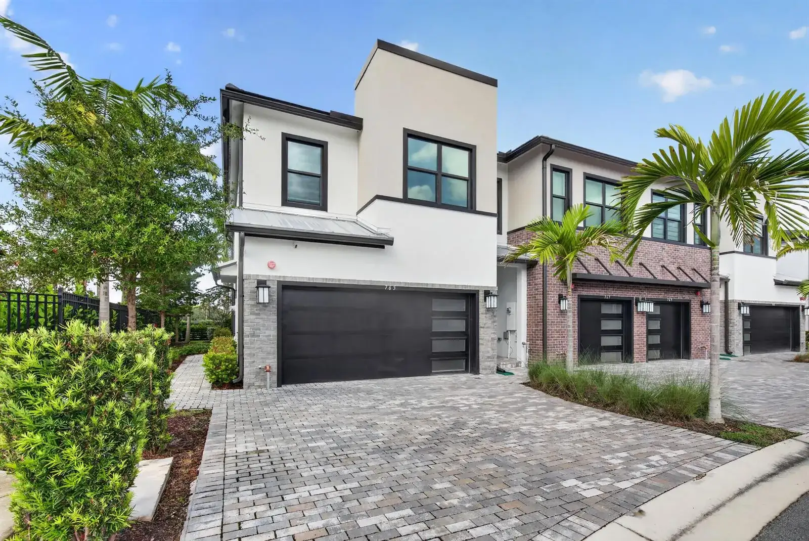 765 NW 84TH Terrace, Plantation FL 33324 photo 3