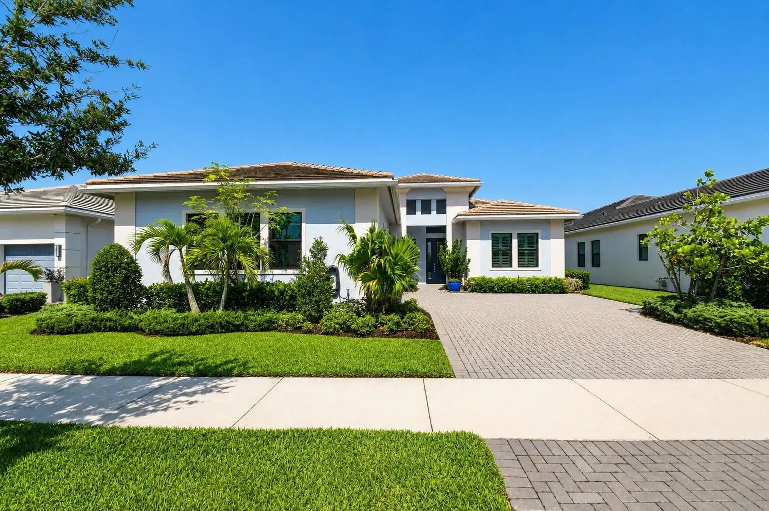 15745 Cresswind Place, Westlake FL 33470 photo 2