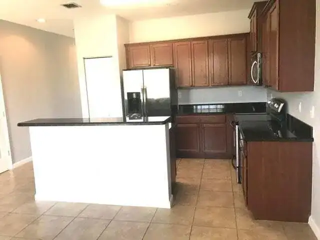 219 SW 7th Street, Pompano Beach FL 33060 photo 4
