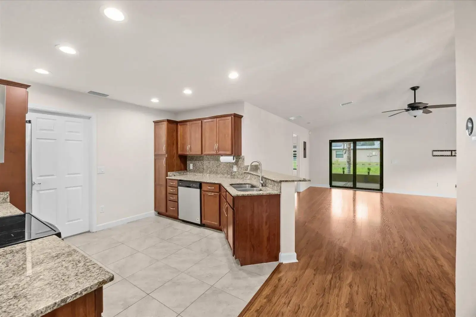 14564 Dalia Avenue, Fort Pierce FL 34951 photo 4