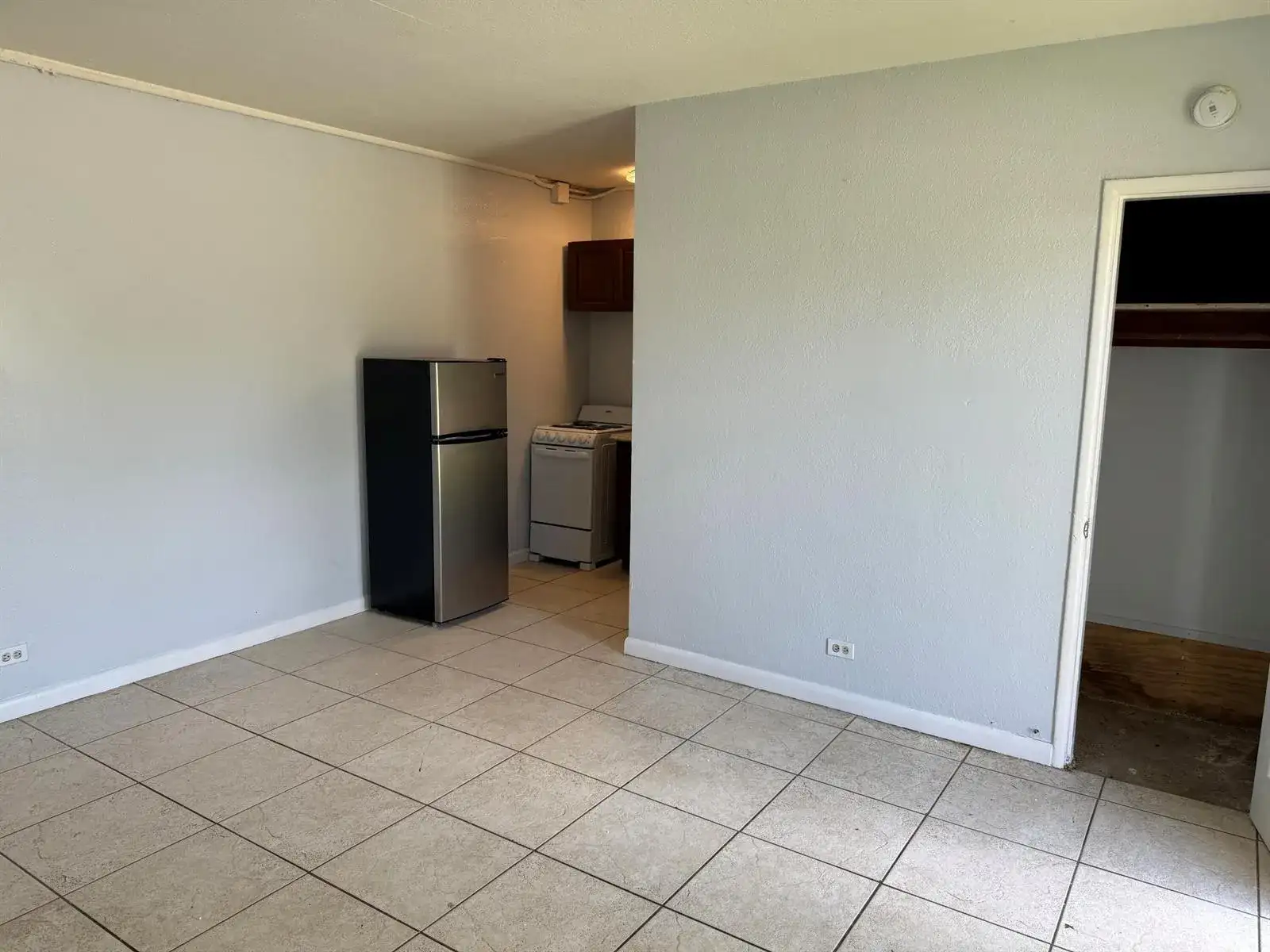 3300 Broadway Avenue # 6, West Palm Beach FL 33407 photo 3