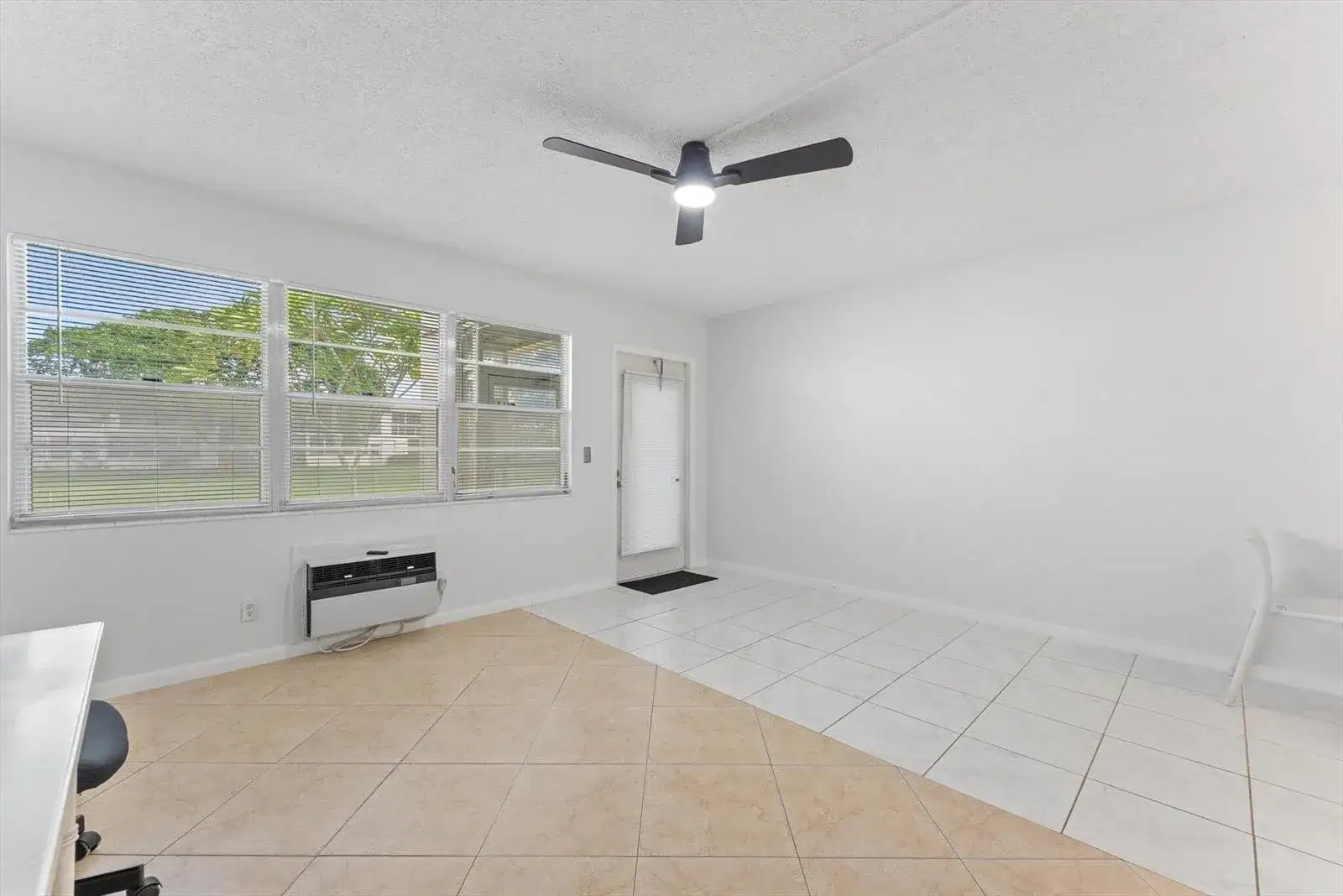 398 Tilford S, Deerfield Beach FL 33442 photo 5