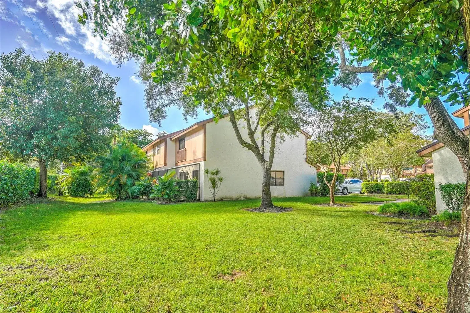 4698 NW 30TH Street, Coconut Creek FL 33063 photo 2