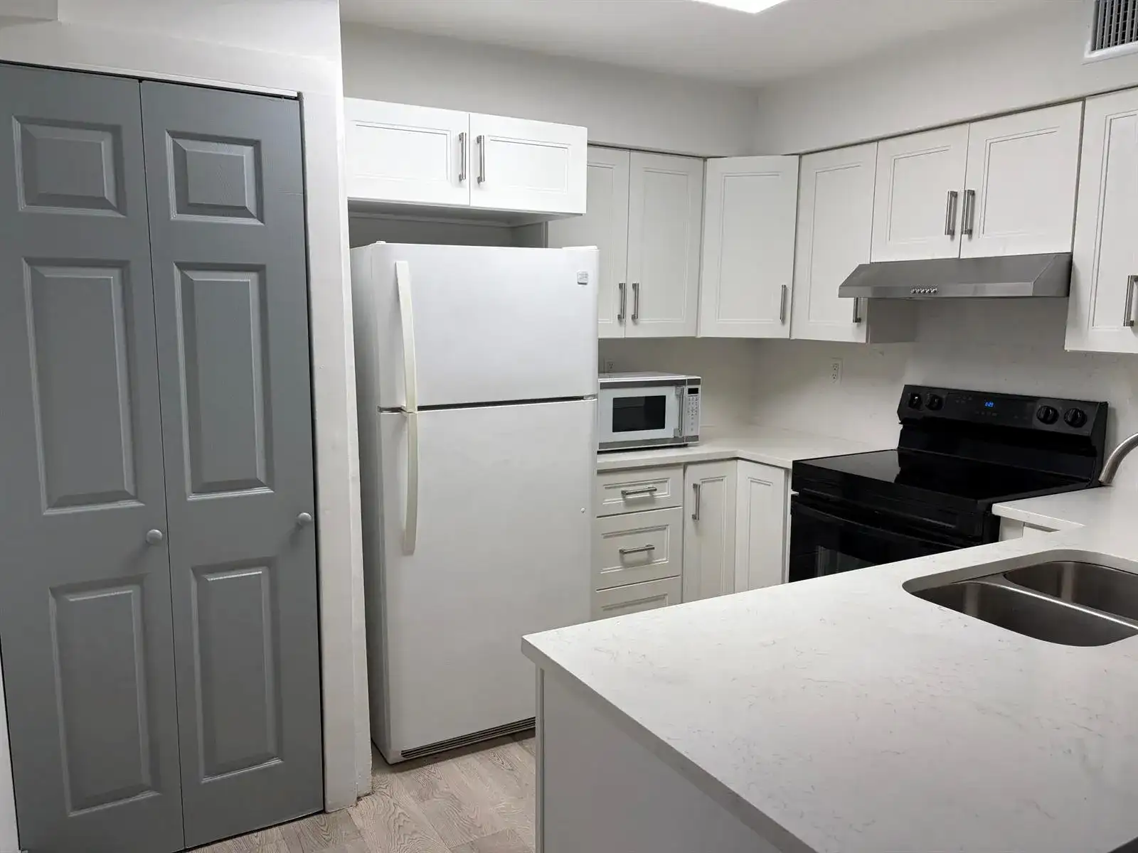 10292 NW 9th Street Circle # 103, Miami FL 33172 photo 3