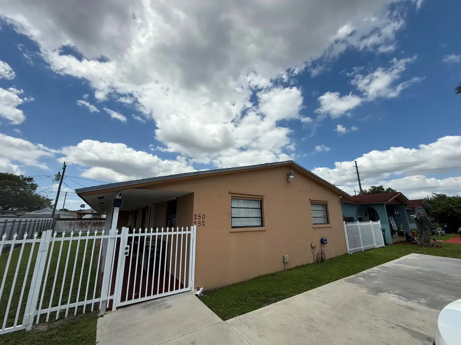 250 SW 76th Court, Miami FL 33144 photo 3