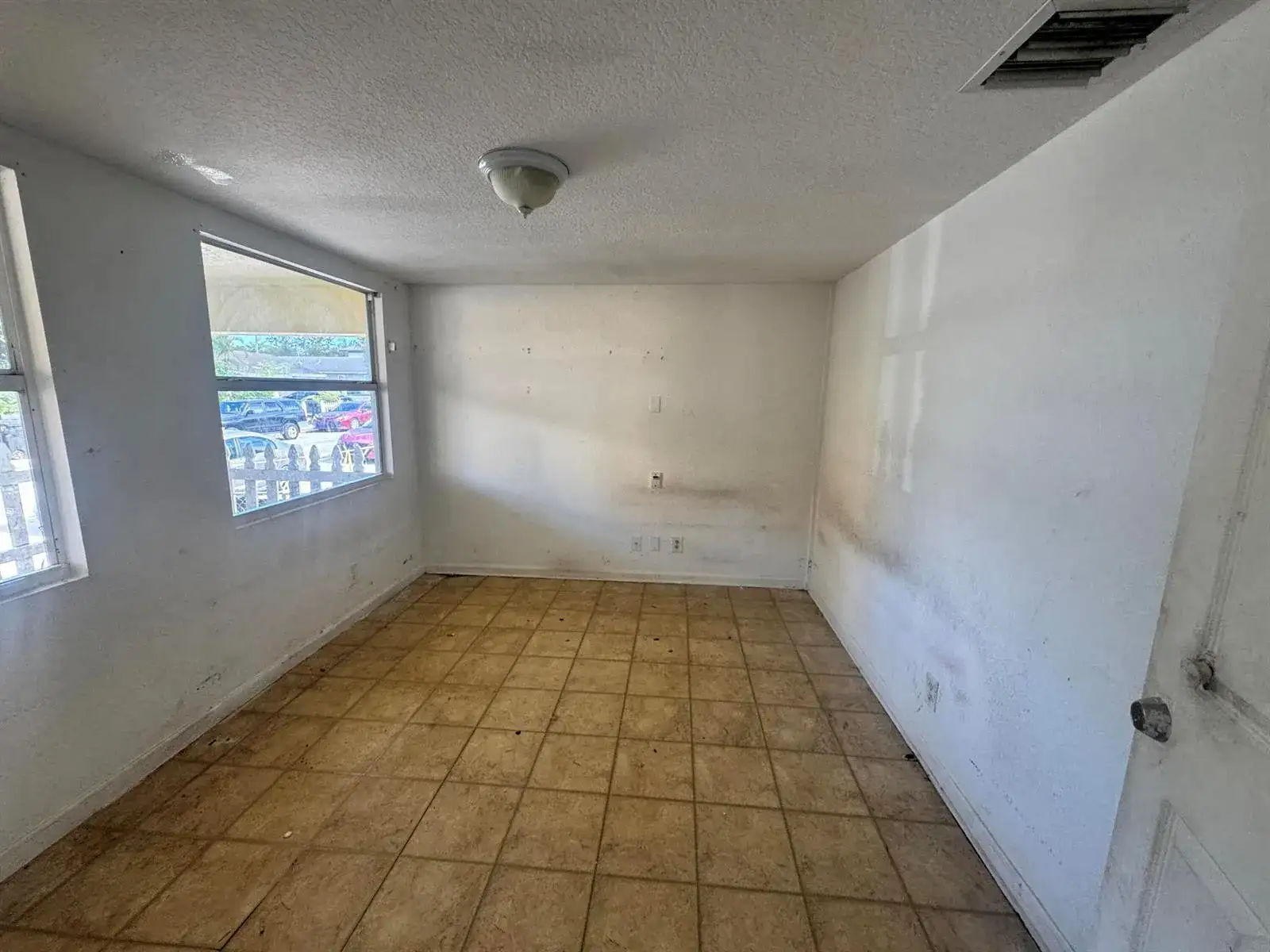 11 S D Street, FL 33460 photo 3