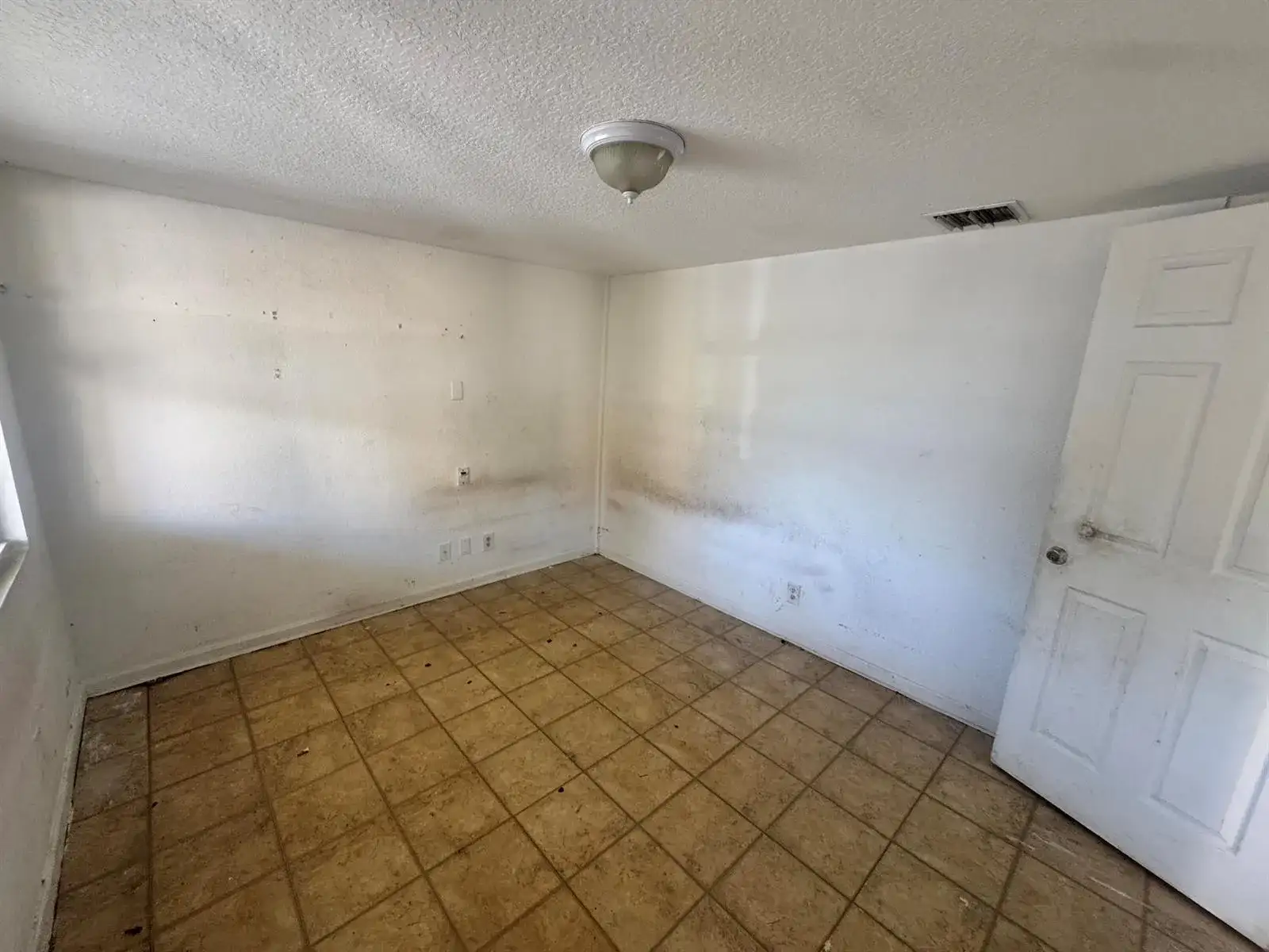 11 S D Street, FL 33460 photo 5