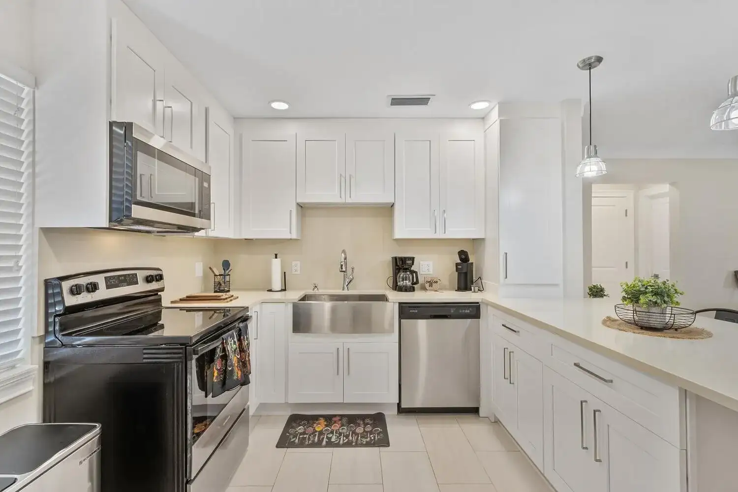 414 S Ocean Breeze, FL 33460 photo 2