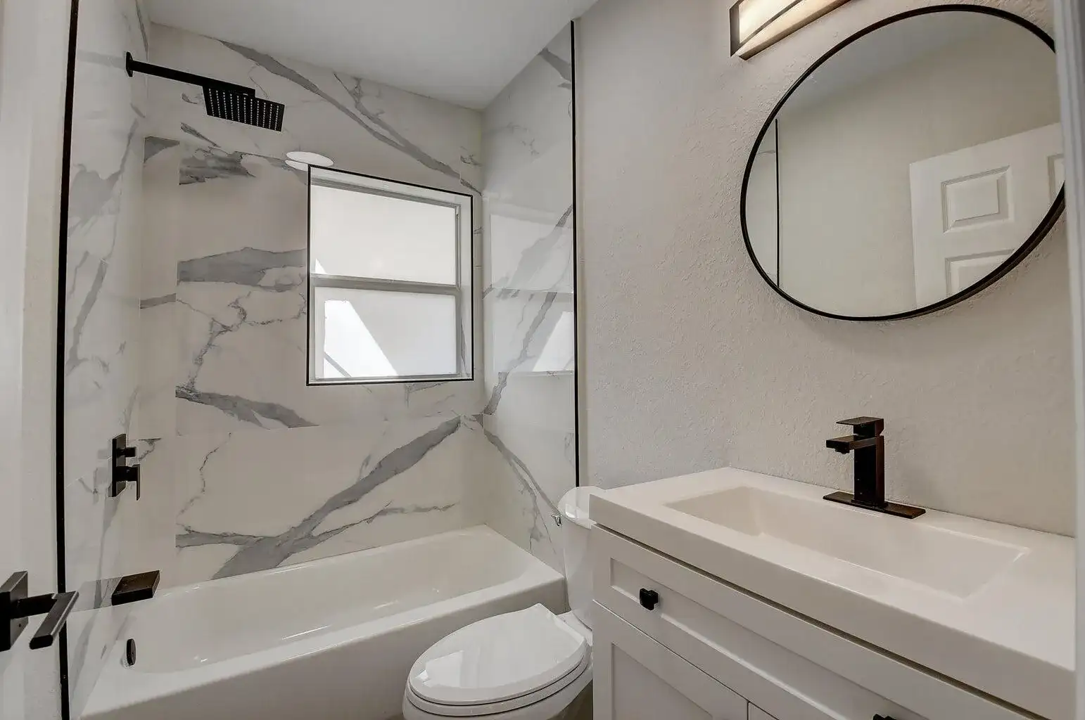 348 SE 4th Avenue SE, Delray Beach FL 33483 photo 2