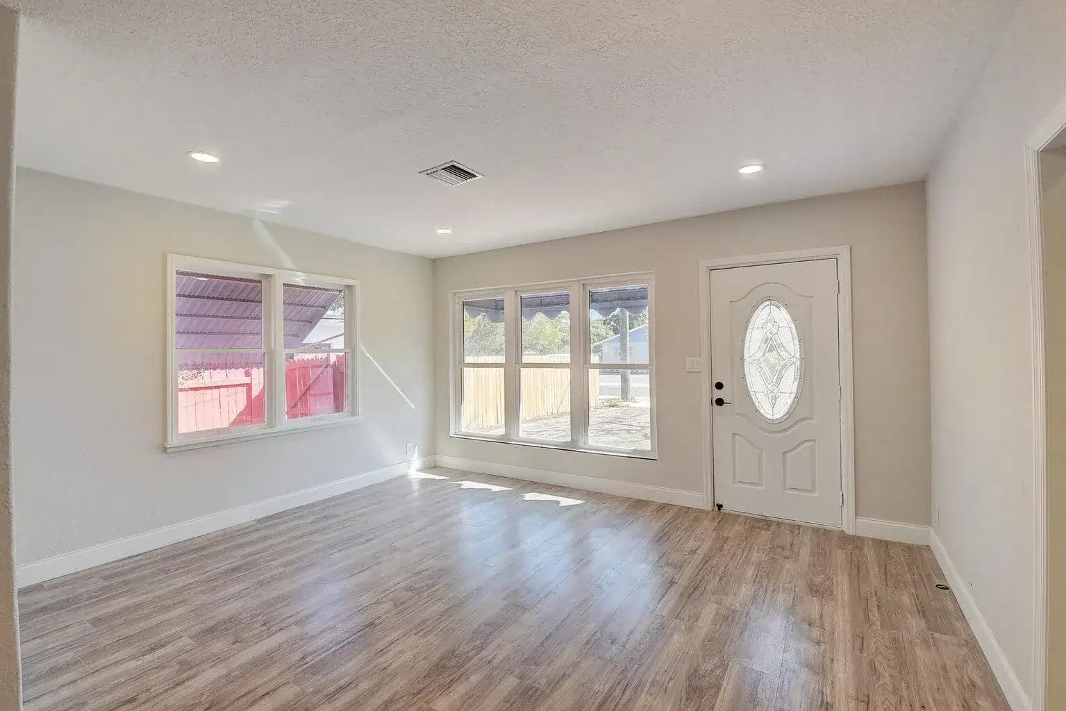 348 SE 4th Avenue SE, Delray Beach FL 33483 photo 3