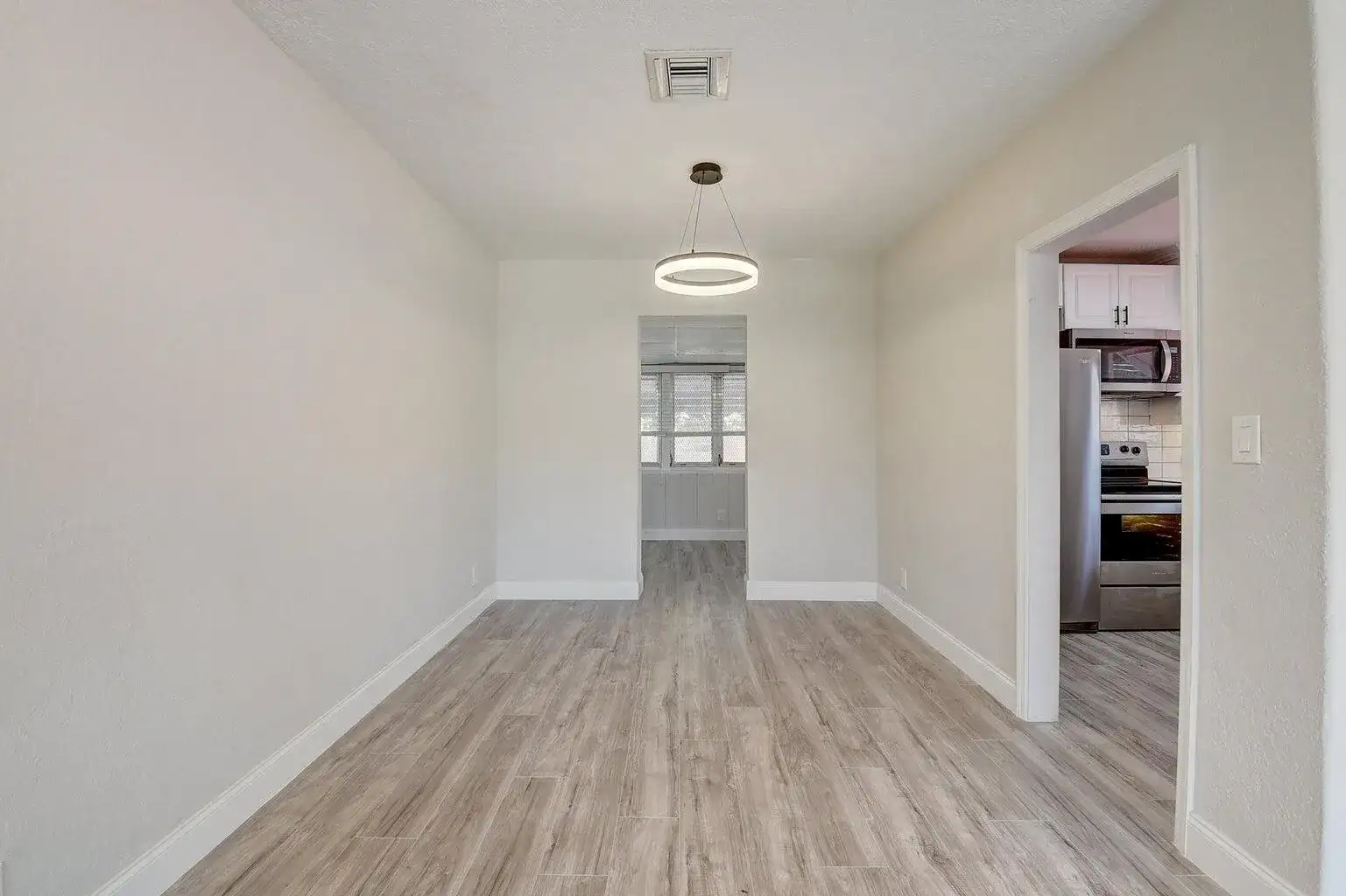 348 SE 4th Avenue SE, Delray Beach FL 33483 photo 4