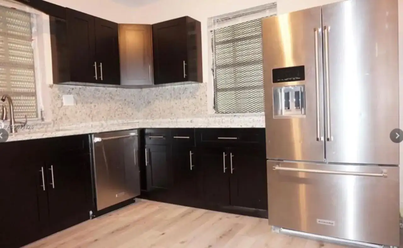 4201 SW 25TH Street, West Park FL 33023 photo 3