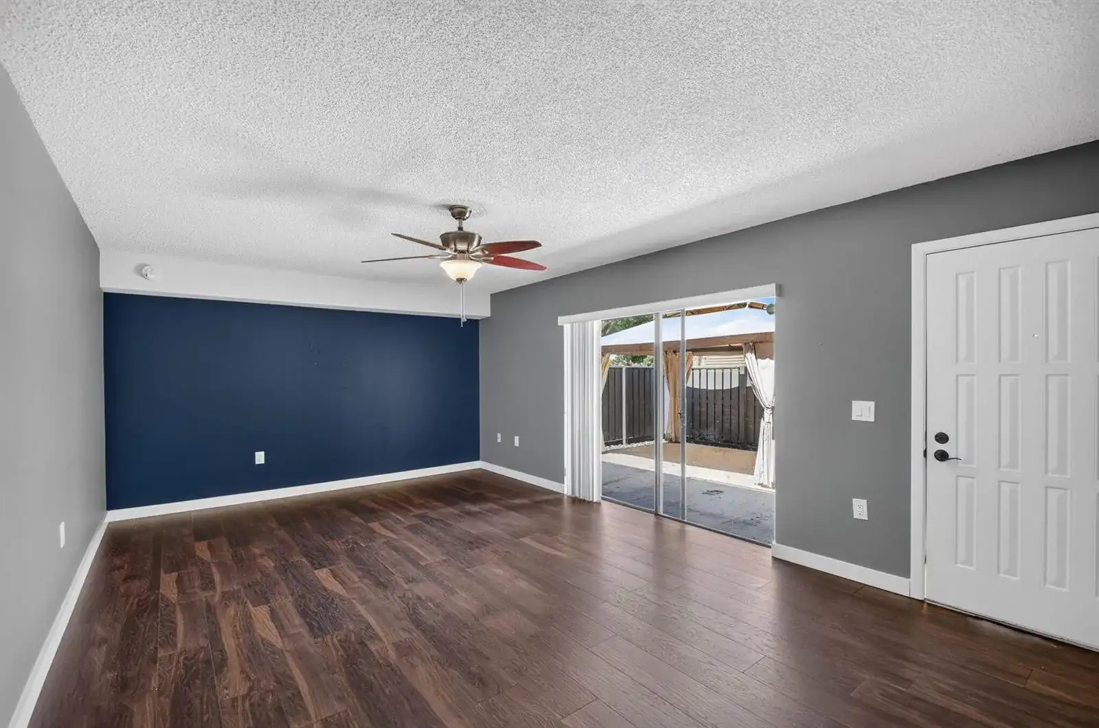 2409 24TH Way, West Palm Beach FL 33407 photo 5