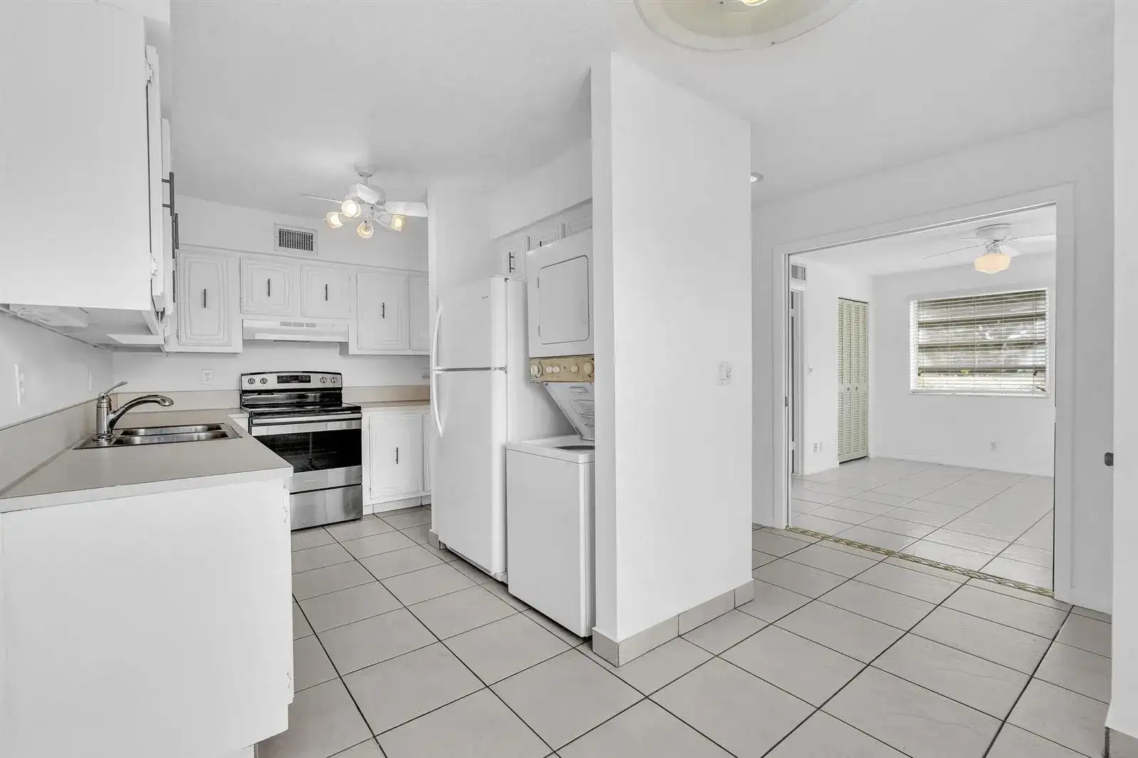 13721 FLORA Place # D, Delray Beach FL 33484 photo 4