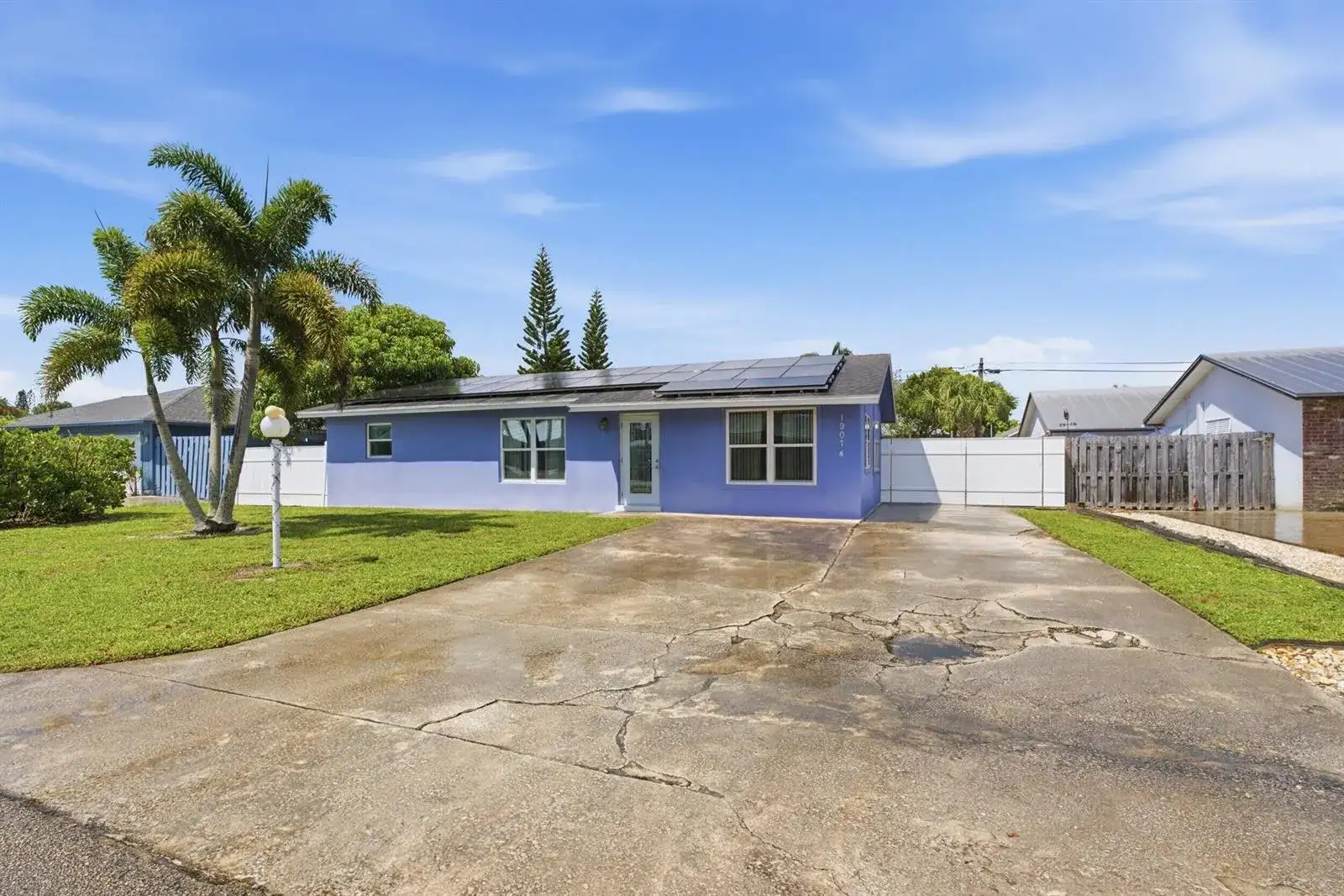 19074 SE FEARNLEY Drive, Jupiter FL 33469 photo 2