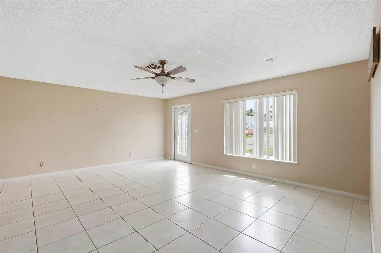 19074 SE FEARNLEY Drive, Jupiter FL 33469 photo 3